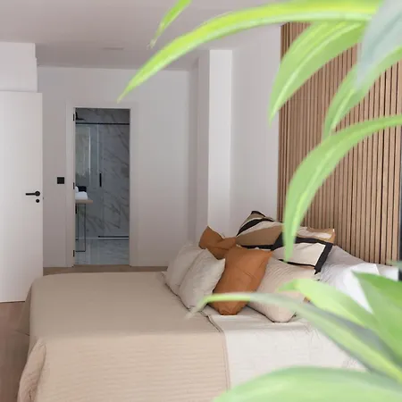 Vlc Host - Leones Apartment
