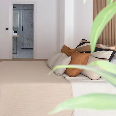 Vlc Host - Leones Apartment