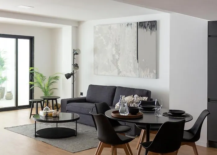 Vlc Host - Leones Apartman *